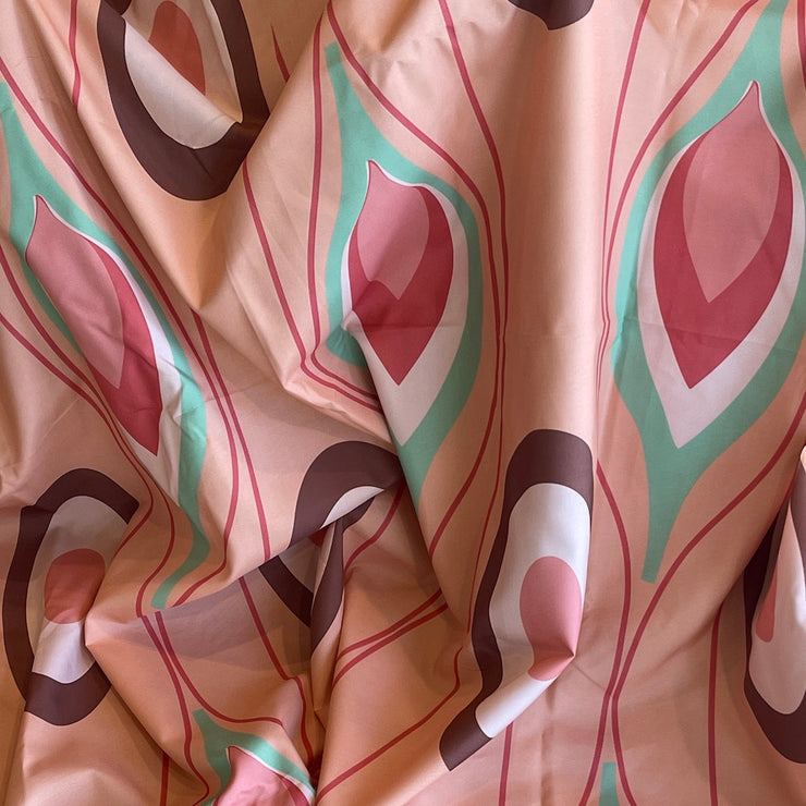 Retro Vintage Print 37 Peach, Green and Red Wall Tapestry